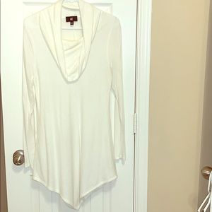 Cute cream long sleeves sweater/tunic